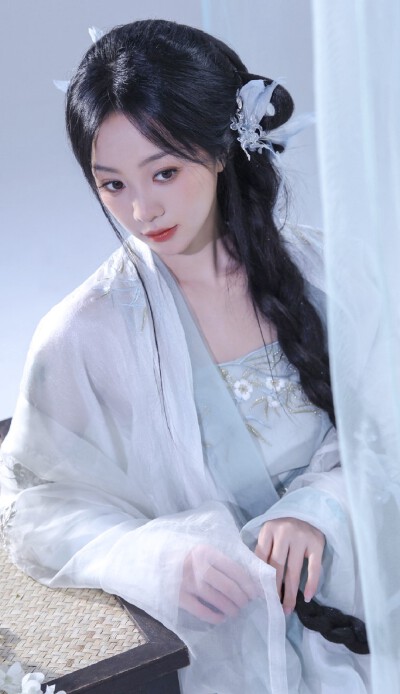胡意旋