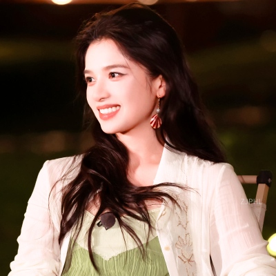 张婧仪