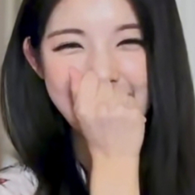 你是我未曾拥有无法捕捉的亲昵