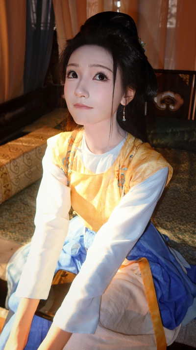 王云云