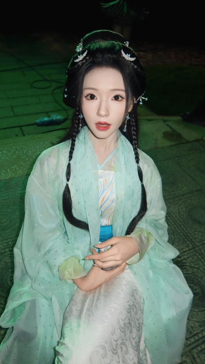 王云云