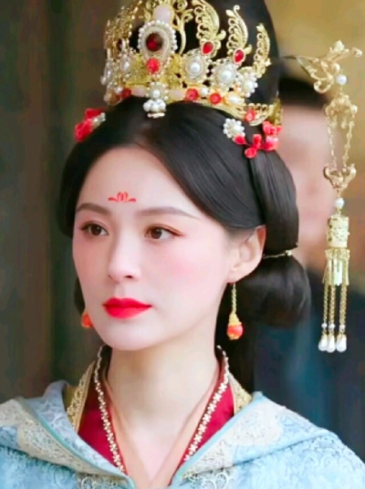毛林林