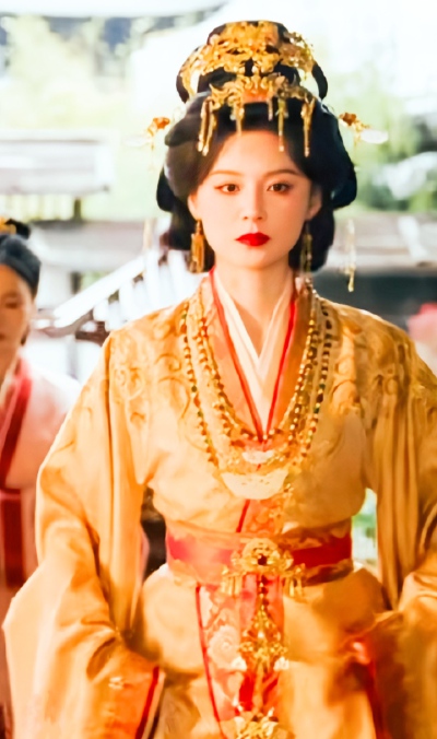 毛林林