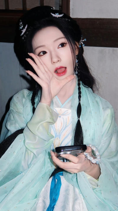 王云云