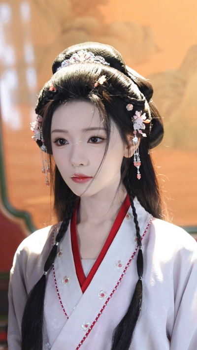 王云云