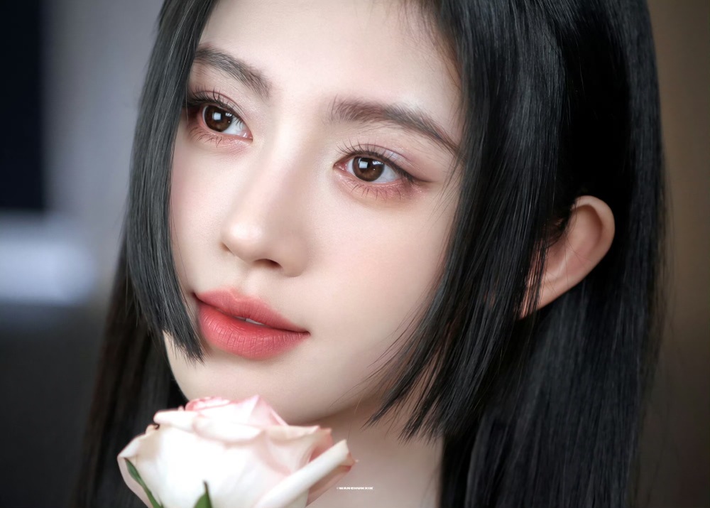 鞠婧祎