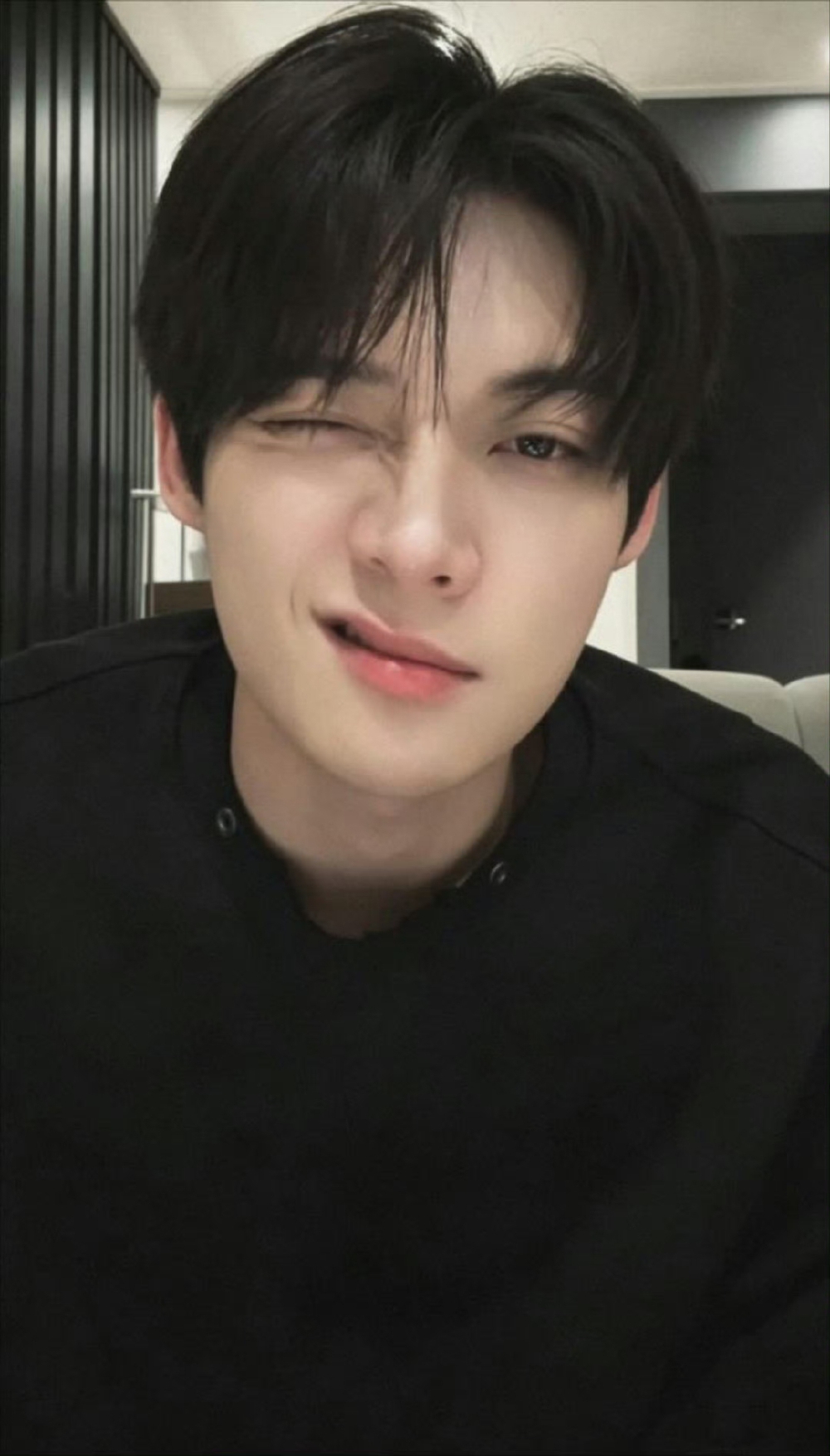 。
