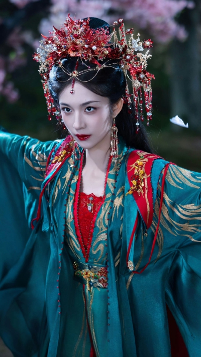 九品猎妖官 上官紫嫣 钟丽丽