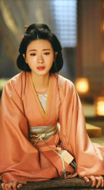 万茜