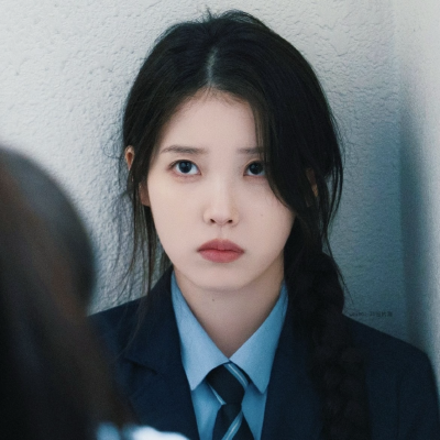 IU