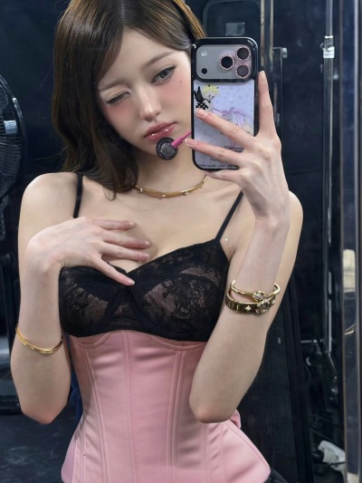 张元英
