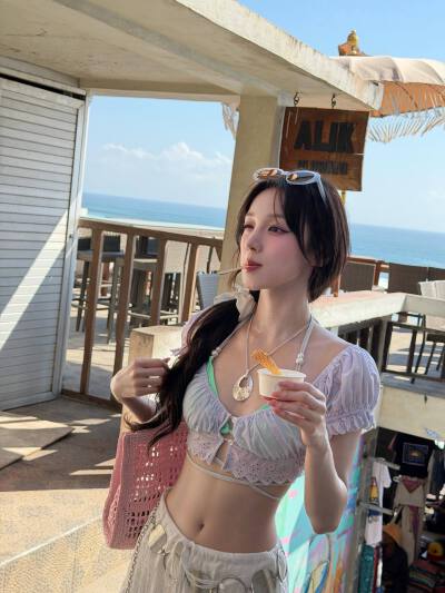 宋雨琦INS更新