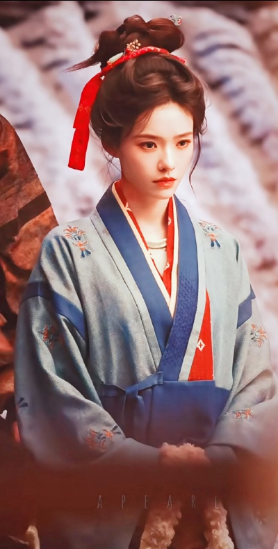 林允