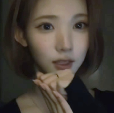 咖啡在窗台上