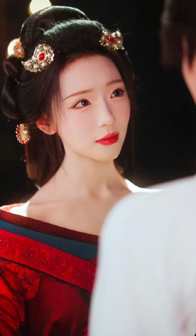 王云云