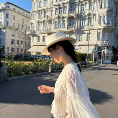 悄悄退场