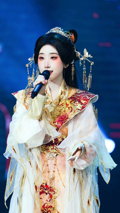 邓寓君