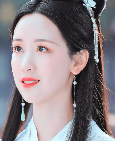 陈都灵