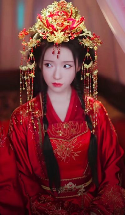 王云云
