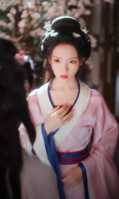 王云云