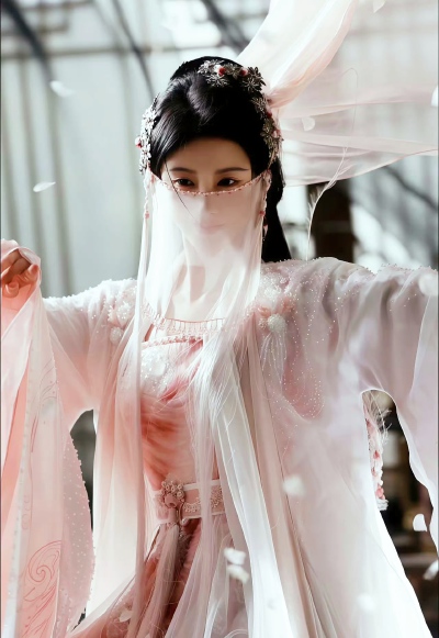 鞠婧祎