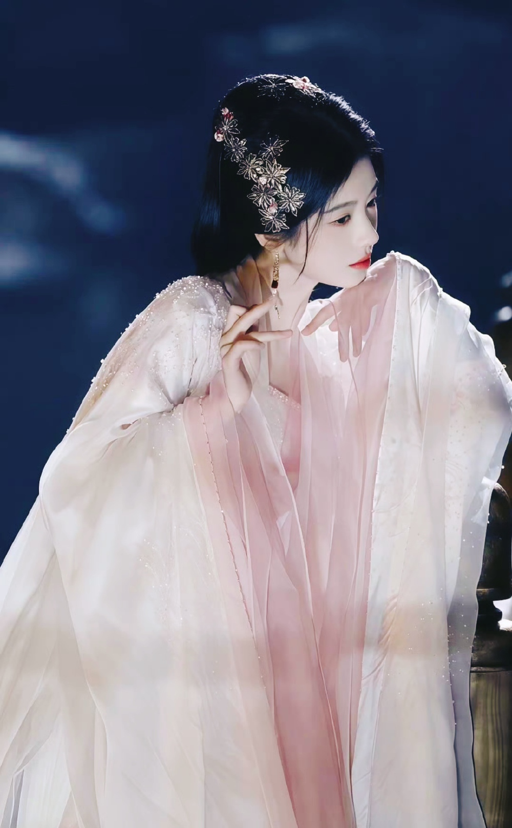 鞠婧祎