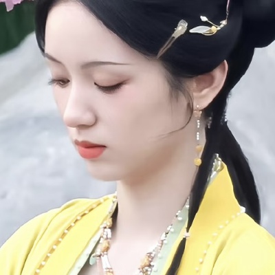 锦瑟无端五十弦