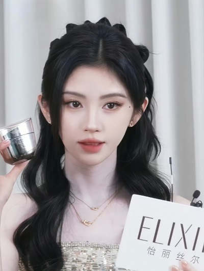 鞠婧祎