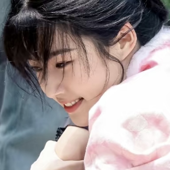 一笔胭脂开眉弓