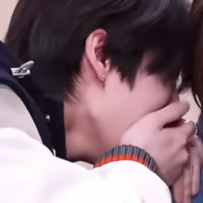 耳语whisper