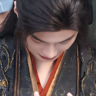 何与