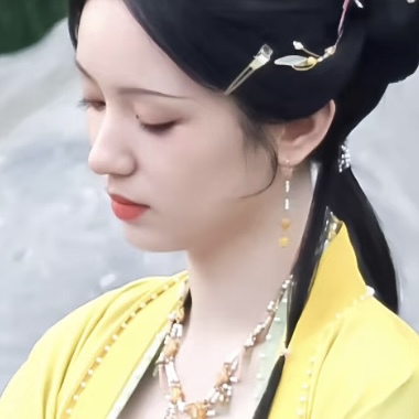 锦瑟无端五十弦