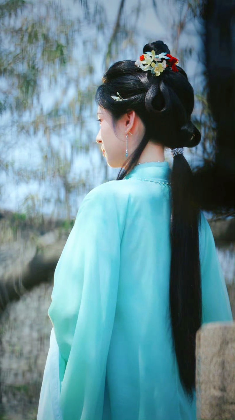 周也