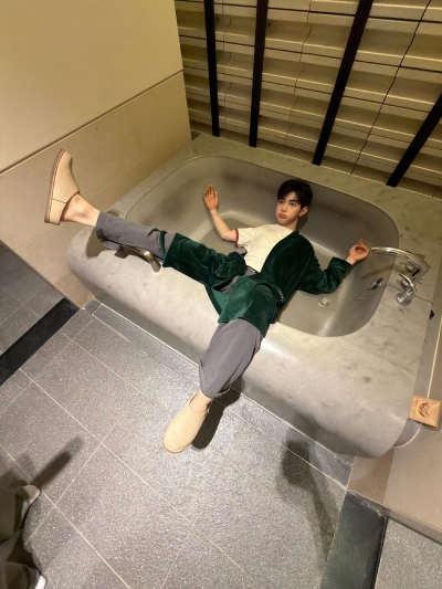 章昊