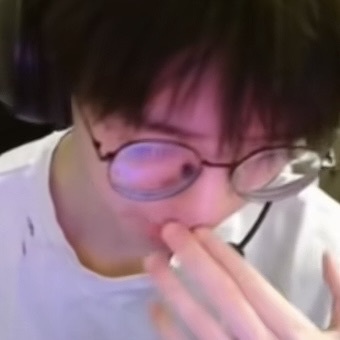 我是给福神跪了