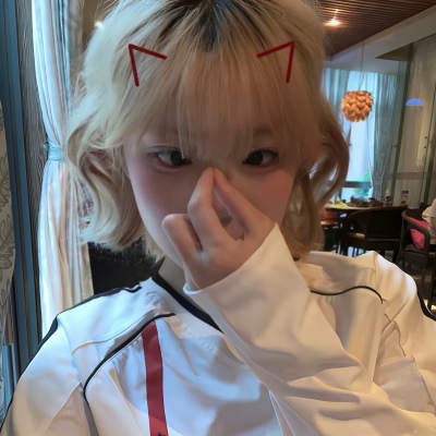 女头