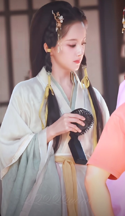 王俊笔