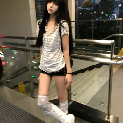 女头