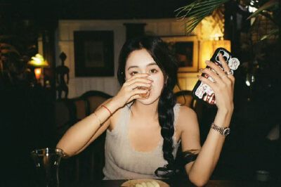 女头