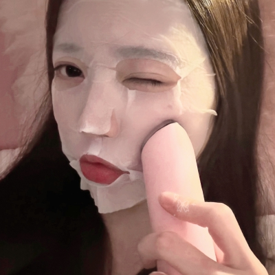 郑妮妮，小乐乐
记得单收，单收=单图收藏
