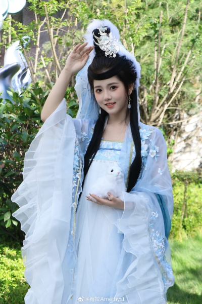 宥拉
