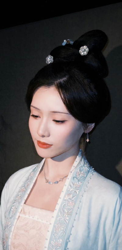 天爱《一瓯春》谢清和