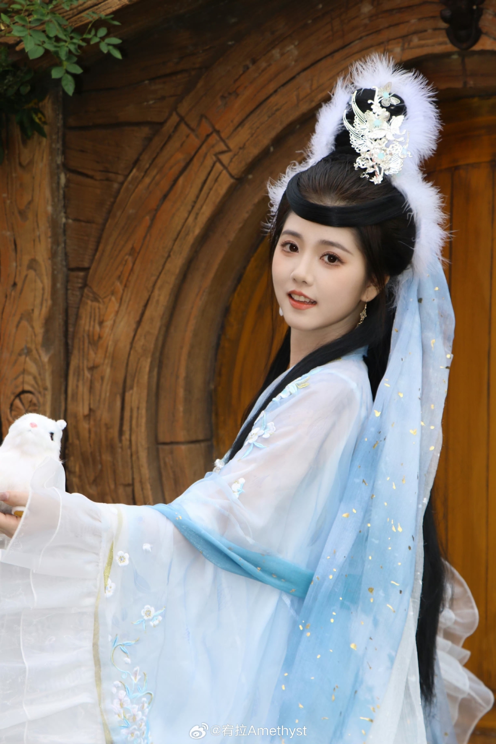 宥拉