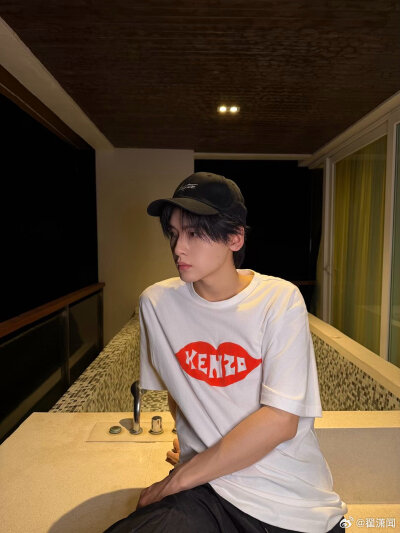 翟潇闻