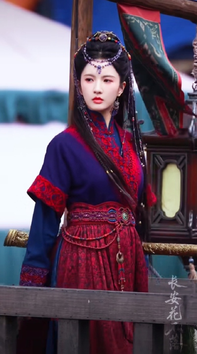 刘些宁