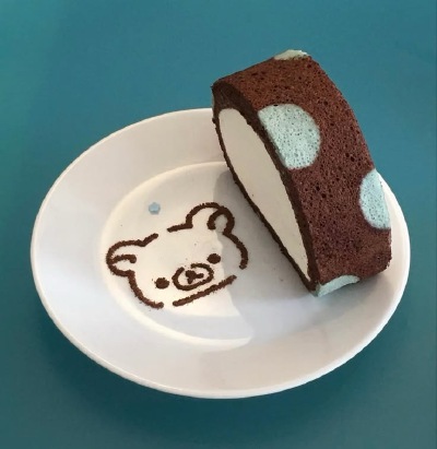 ˚ ✩ ( •̥ ˕ •̥)