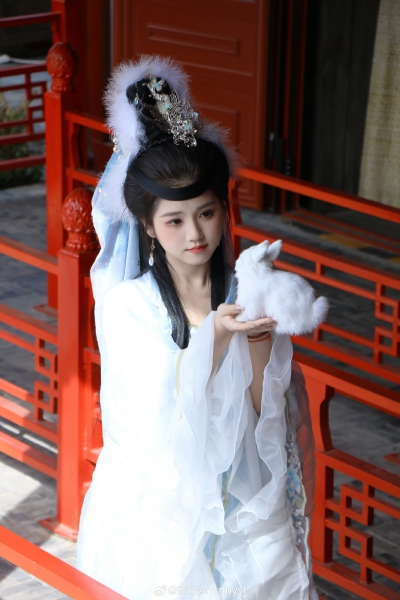 宥拉