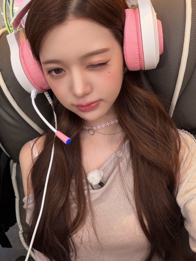 张元英