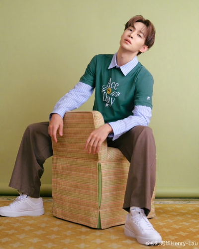 刘宪华Henry-Lau：
Have A Fila Day，玩得很尽兴
大家猜我的特调是什么口味？