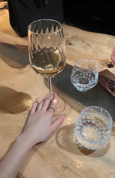 。